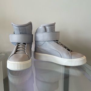 🦄 PUMA 🦄 Brand new sneakers. Size 8